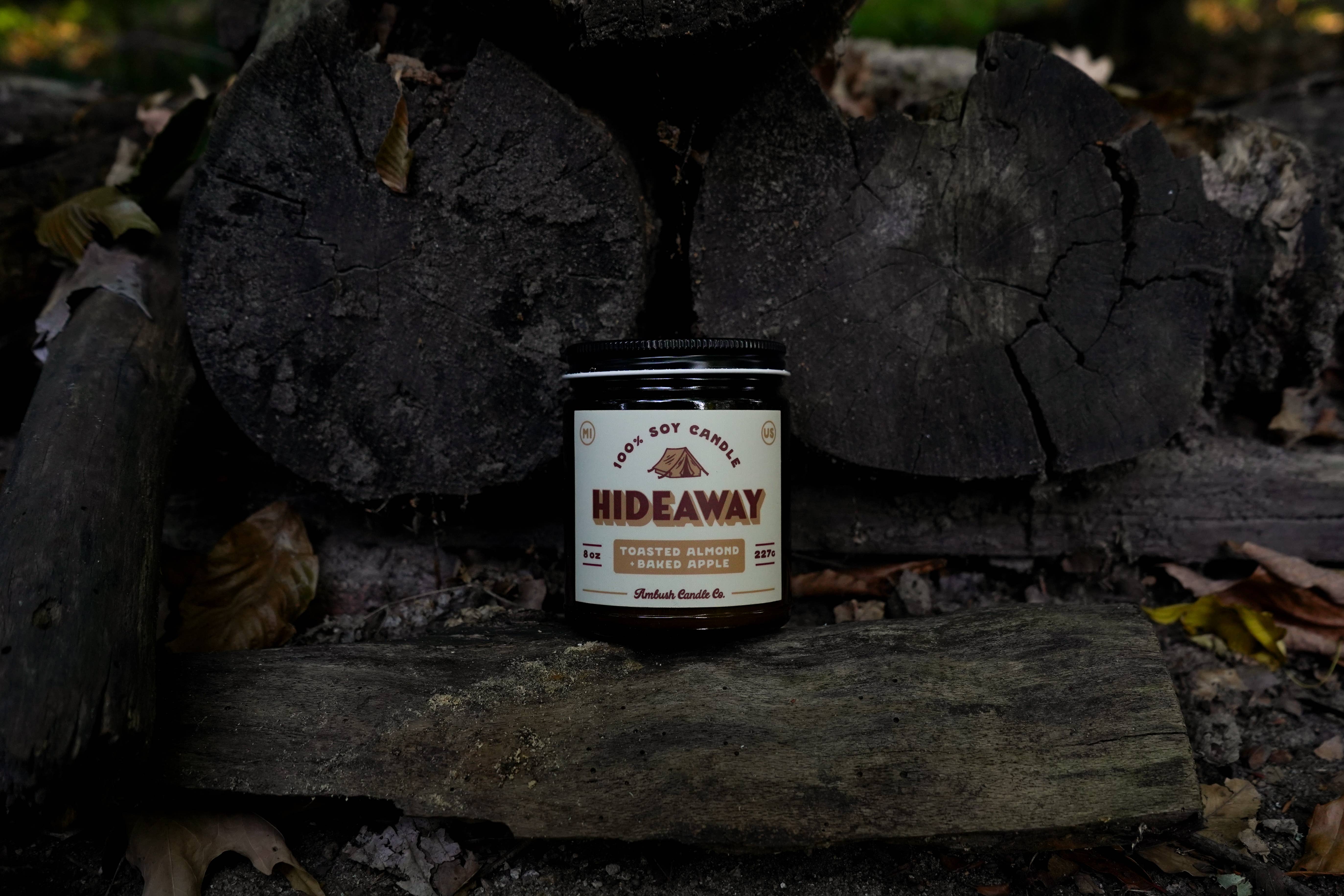 Hideaway | Toasted Almond + Baked Apple 8oz Soy Candle