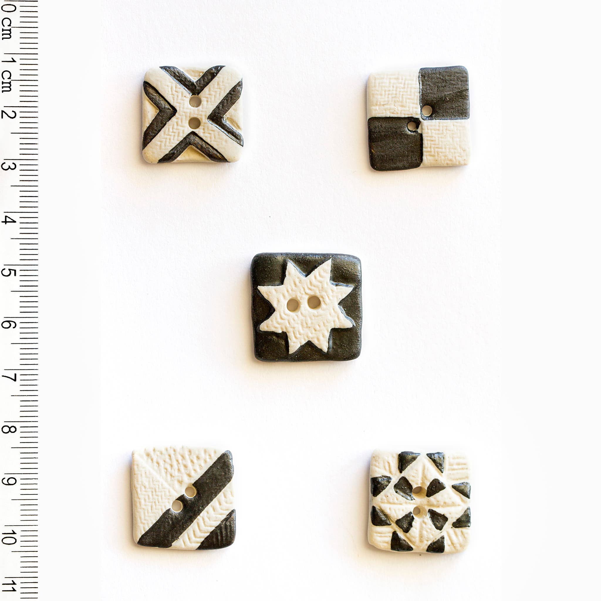 L225 Quilt Buttons