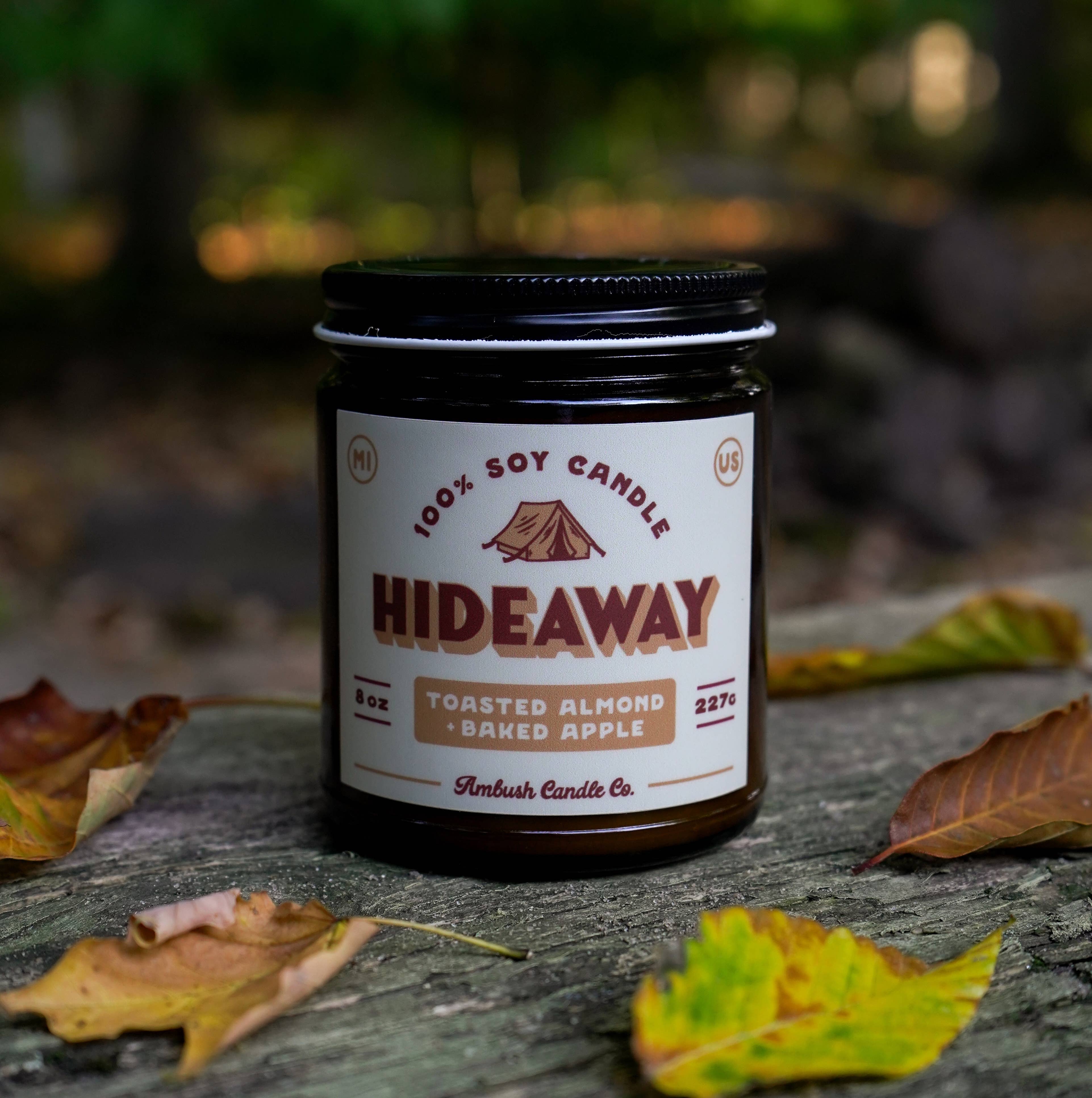Hideaway | Toasted Almond + Baked Apple 8oz Soy Candle