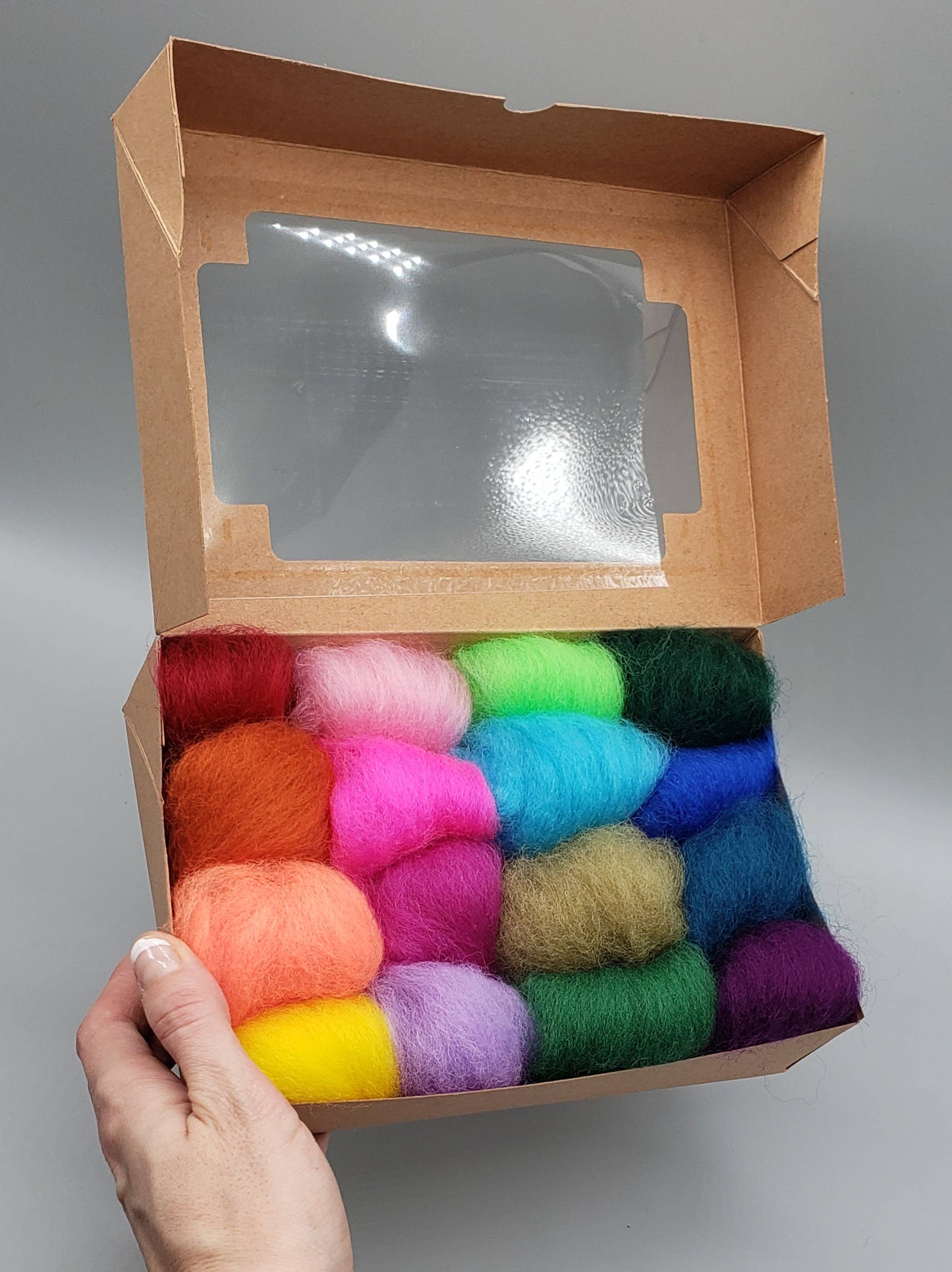Wooliza - Large 16 color Box