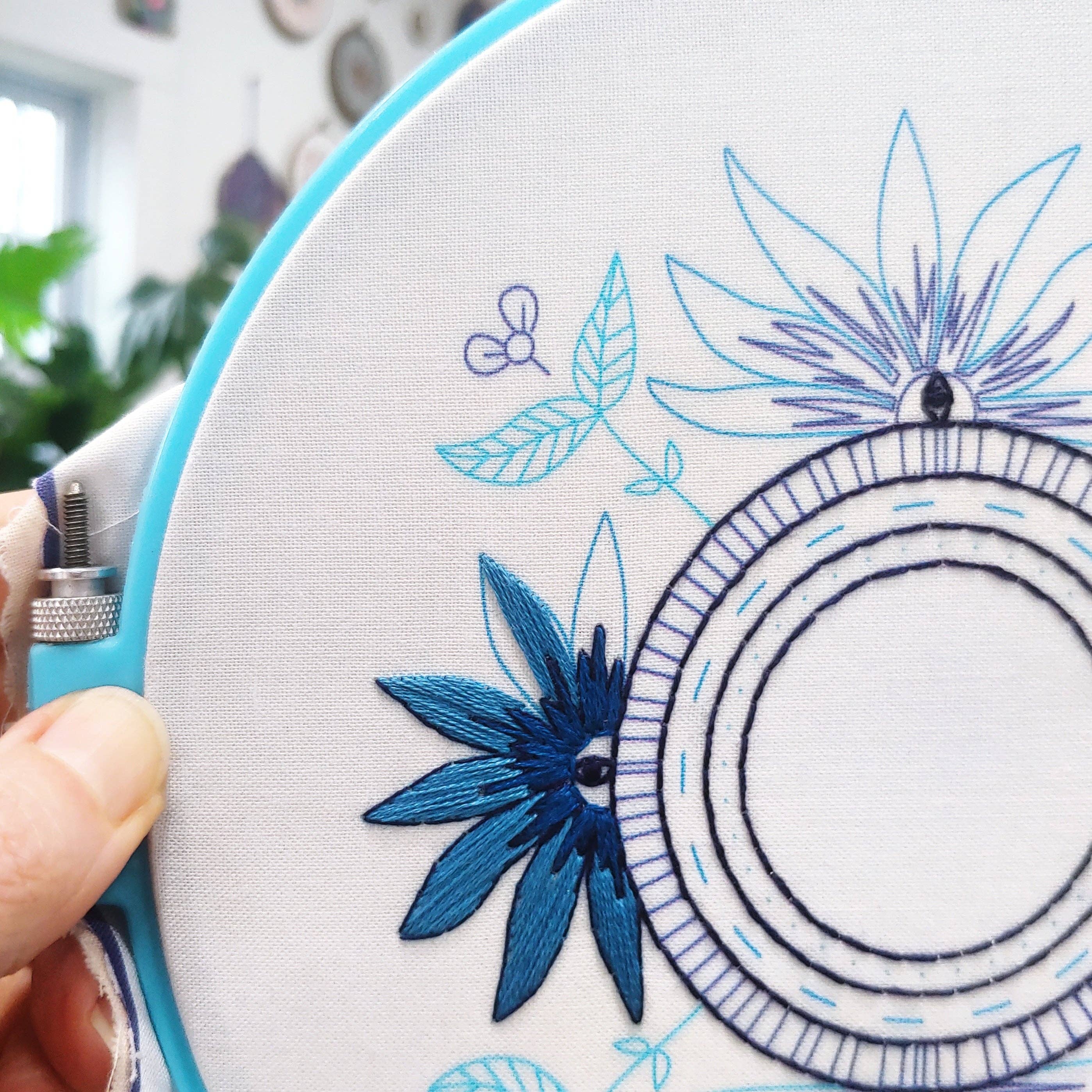 Blue eyes embroidery kit